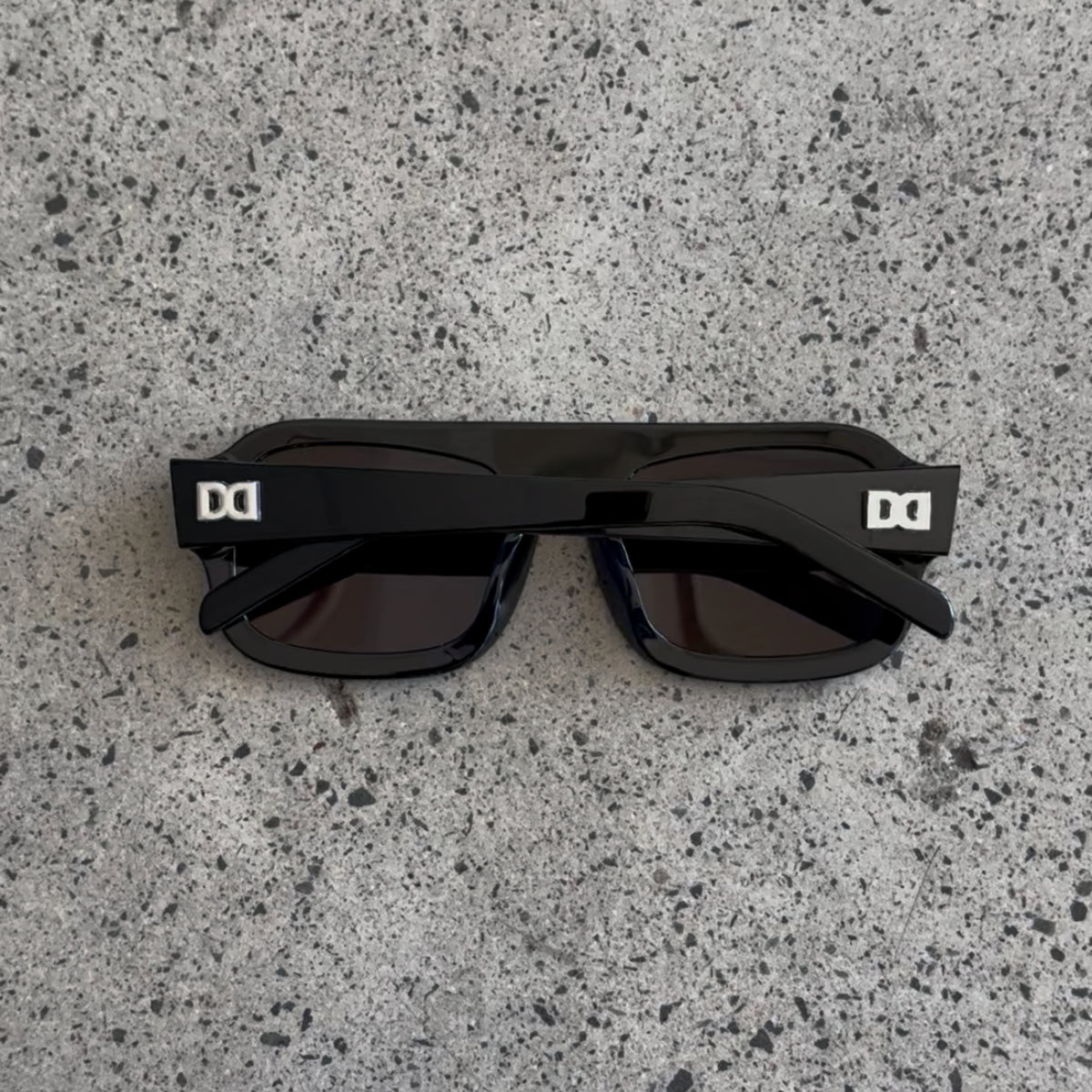 GQ 2 - Black
